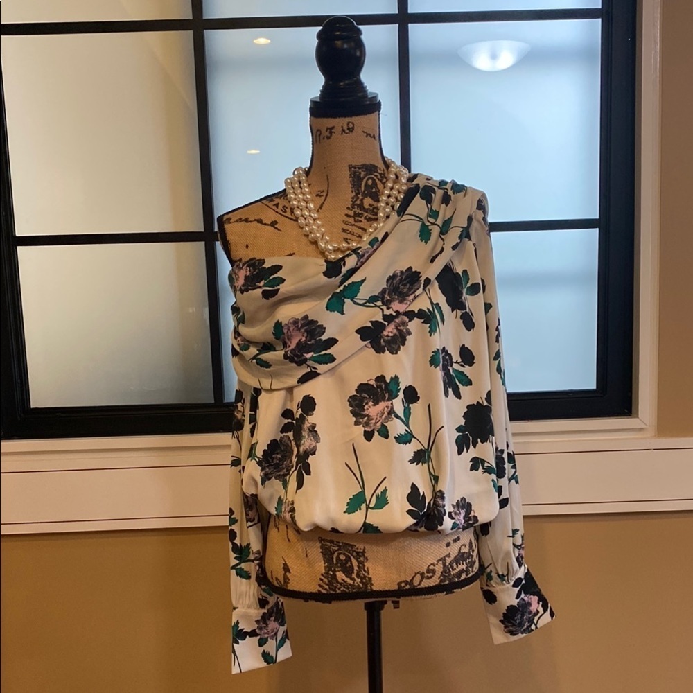 NWT Free People Off-Shoulder Floral Blouse - Black and Green on White - Picture 4 of 7
